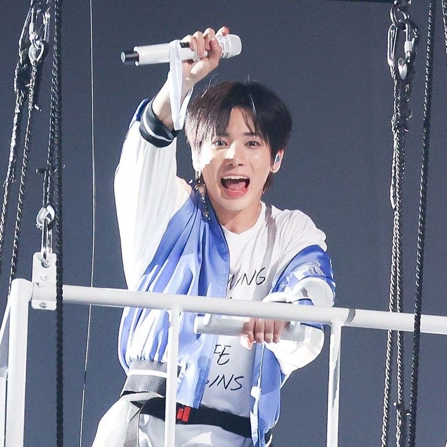 태현 (투모로우바이투게더) 최근 활동샷