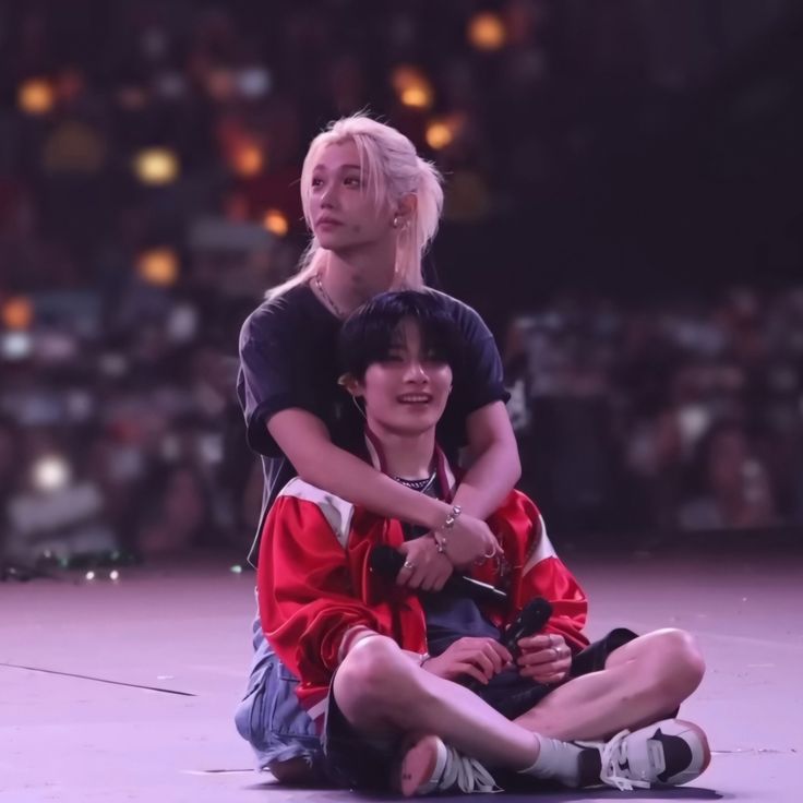Behind-the-scenes cut of I.N (Stray Kids)