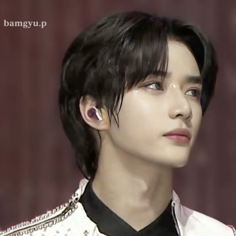 A moment captured by Beomgyu (TOMORROW X TOGETHER)'s fan