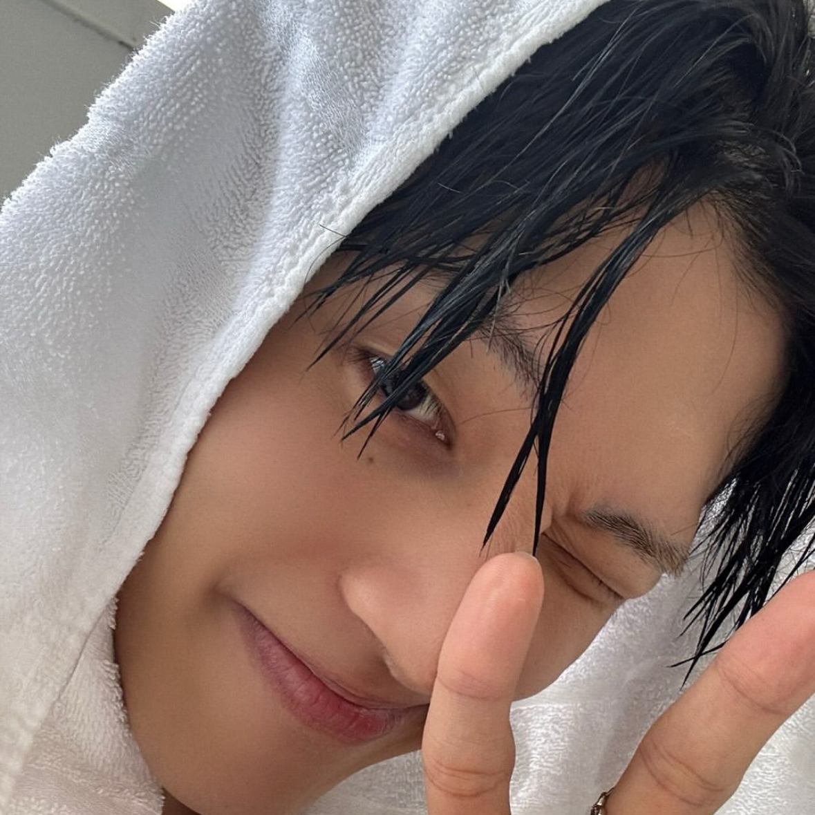 Recent activity shot of Wooyoung (ATEEZ)