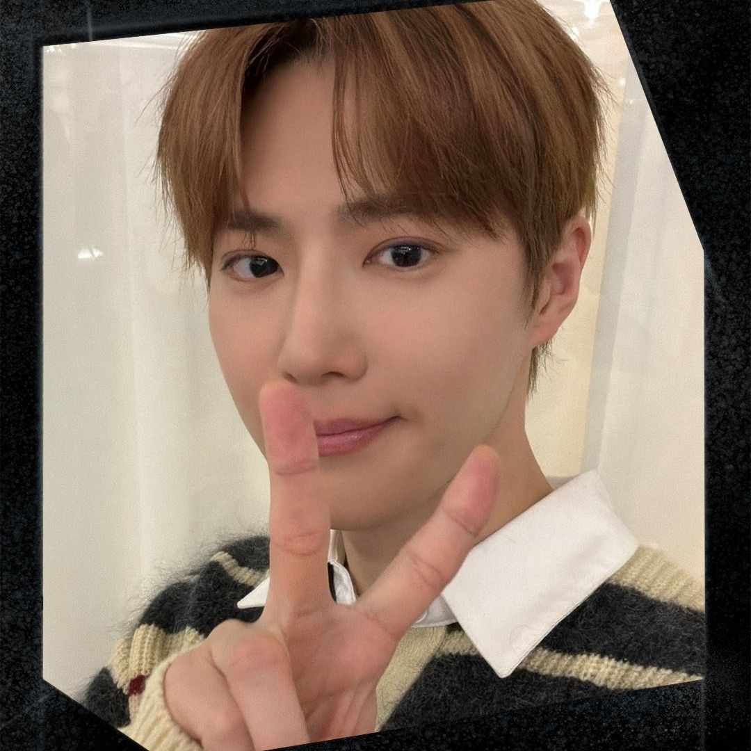 Latest photo of Suho (EXO)