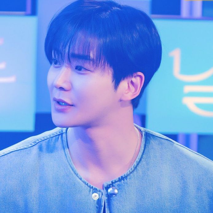 Behind-the-scenes cut of Rowoon
