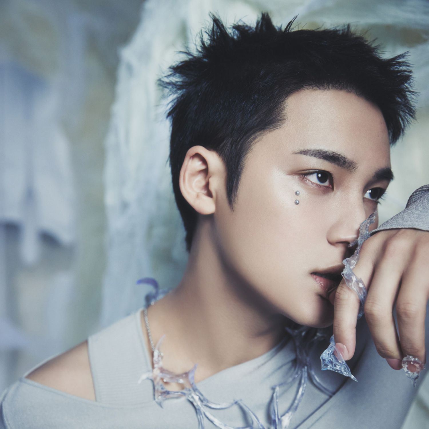 Behind-the-scenes cut of Mingyu (SEVENTEEN)