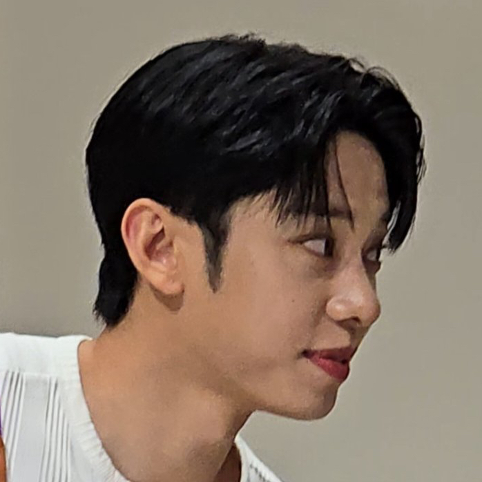 Recent activity shot of Kim Donghyun (AB6IX)