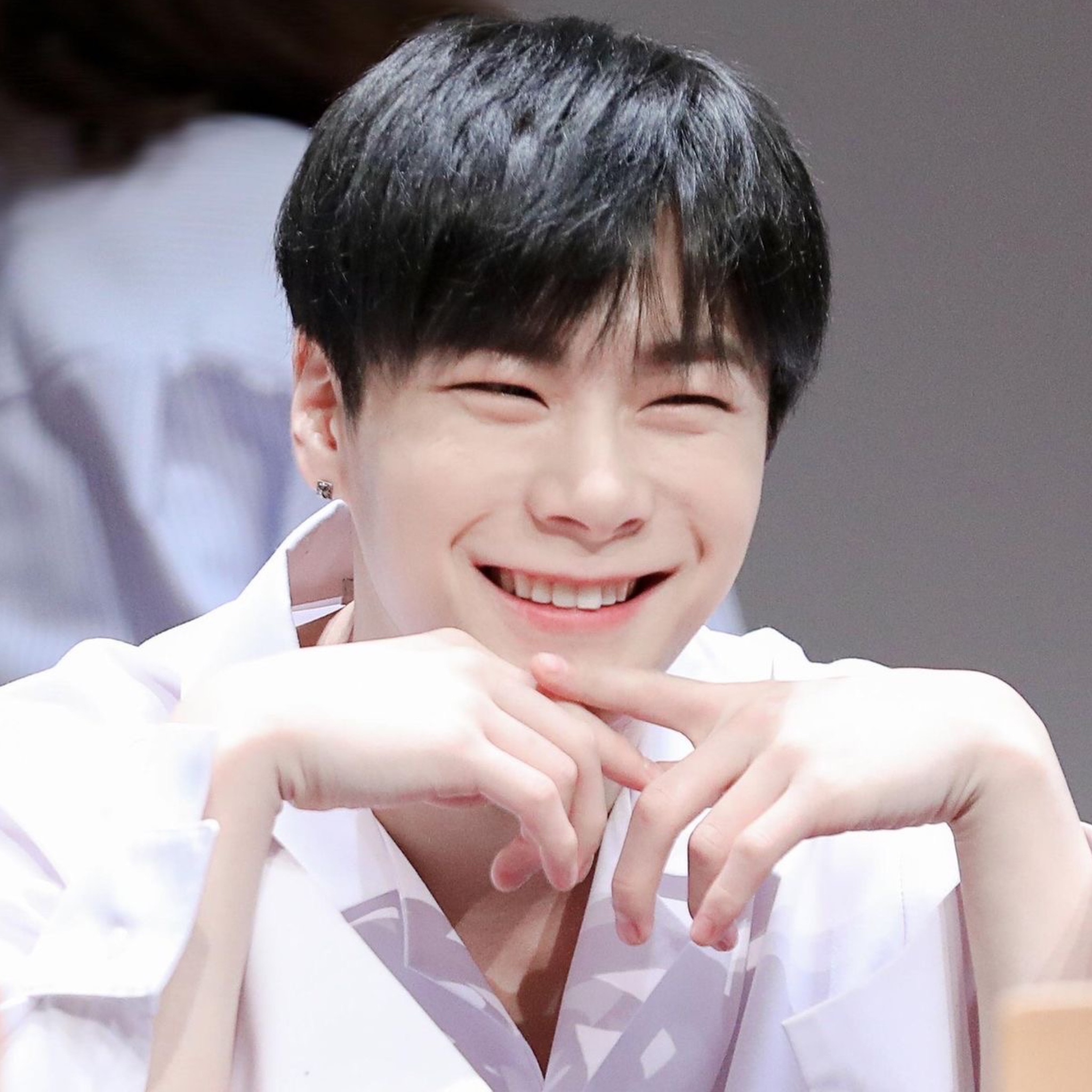 Behind-the-scenes cut of Moonbin (ASTRO)