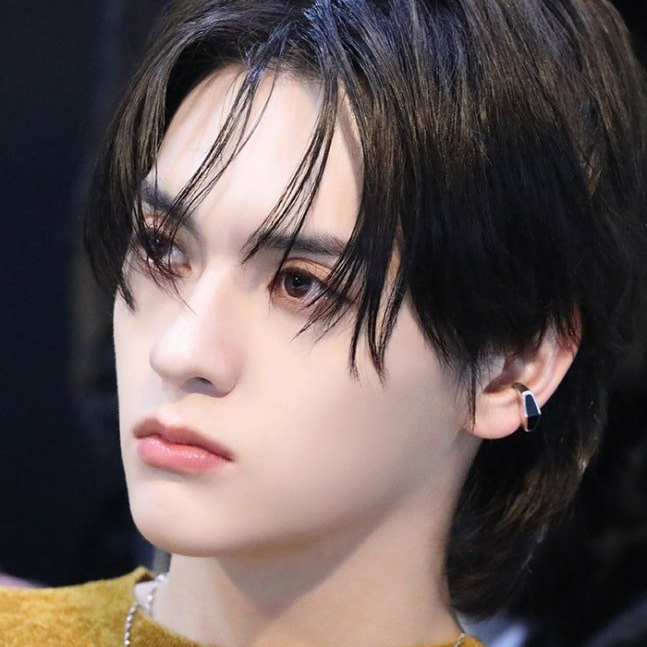 盛允 (n.SSign)的最新照片