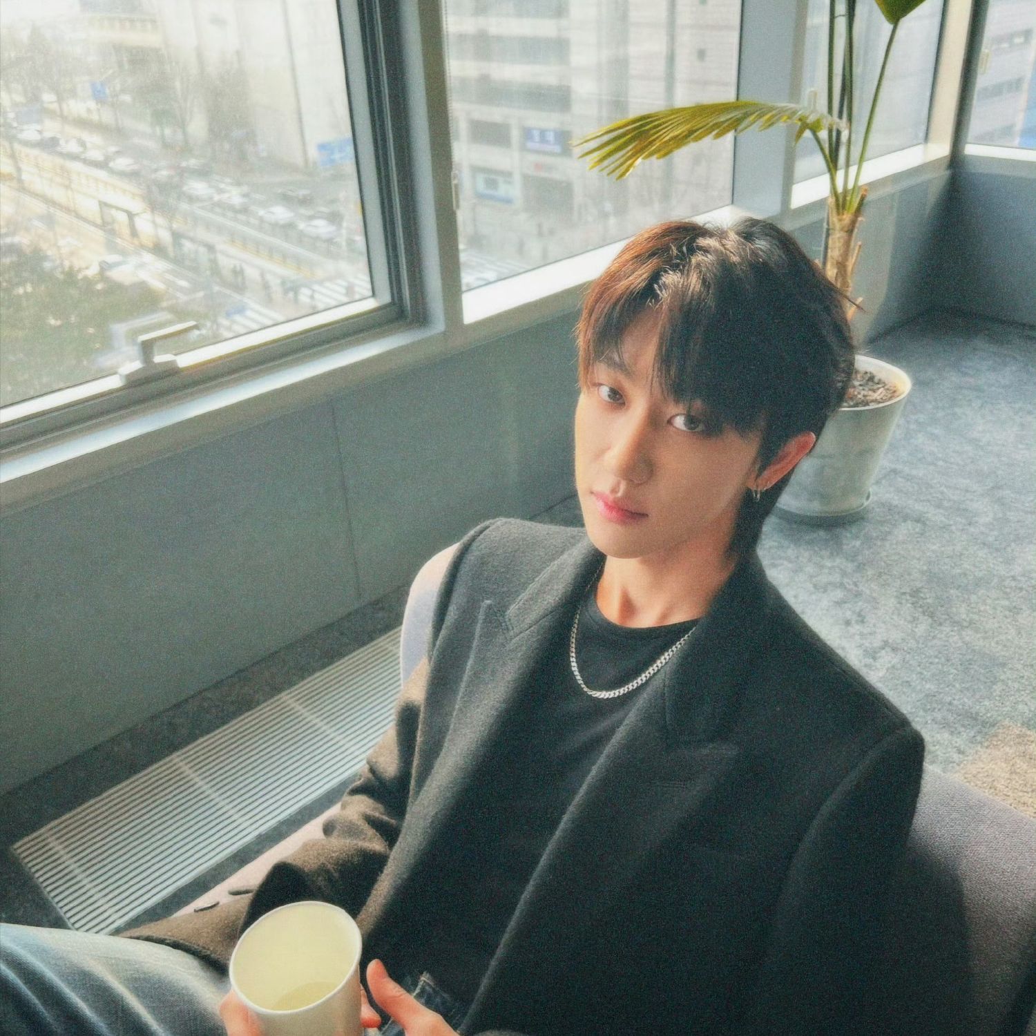 Behind-the-scenes cut of The 8 (SEVENTEEN)