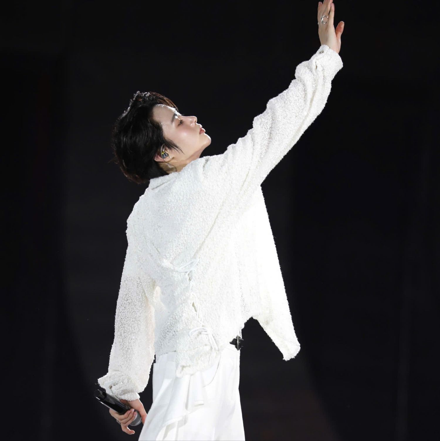 Recent activity shot of Hanbin (TEMPEST)