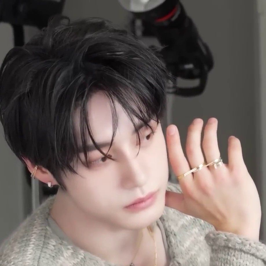 A moment captured by Kim Jiwoong (ZEROBASEONE)'s fan