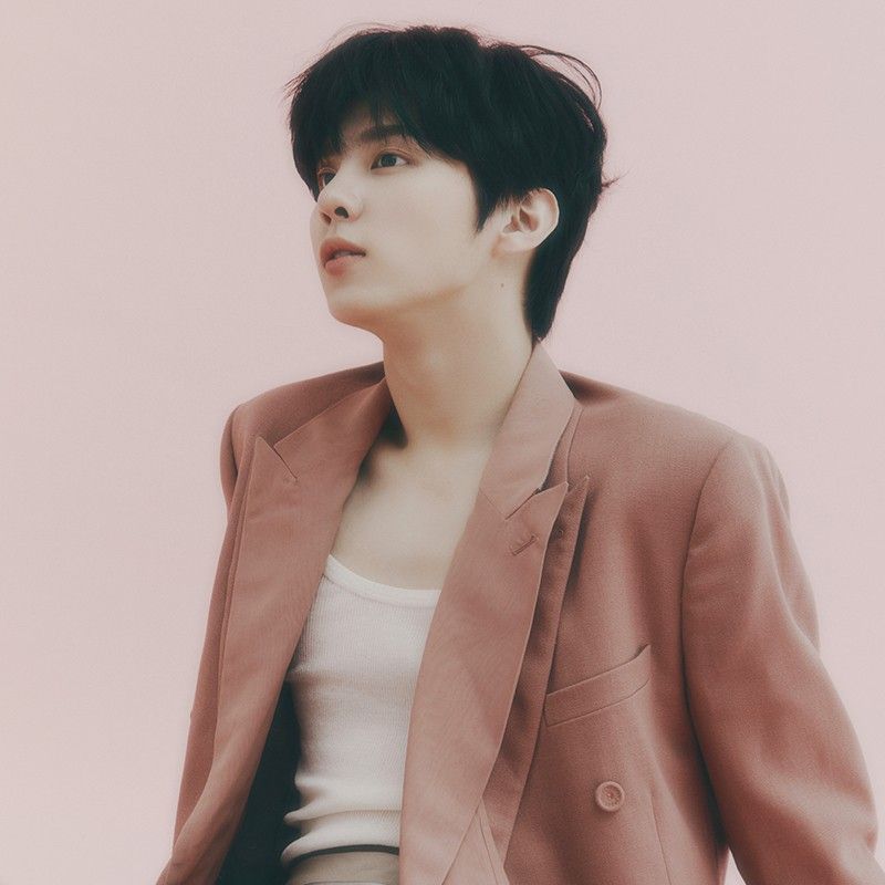 김우석의 최신 사진
