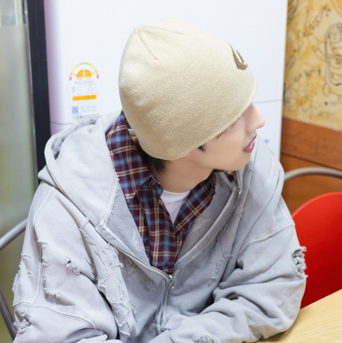 Recent activity shot of Hui (PENTAGON)