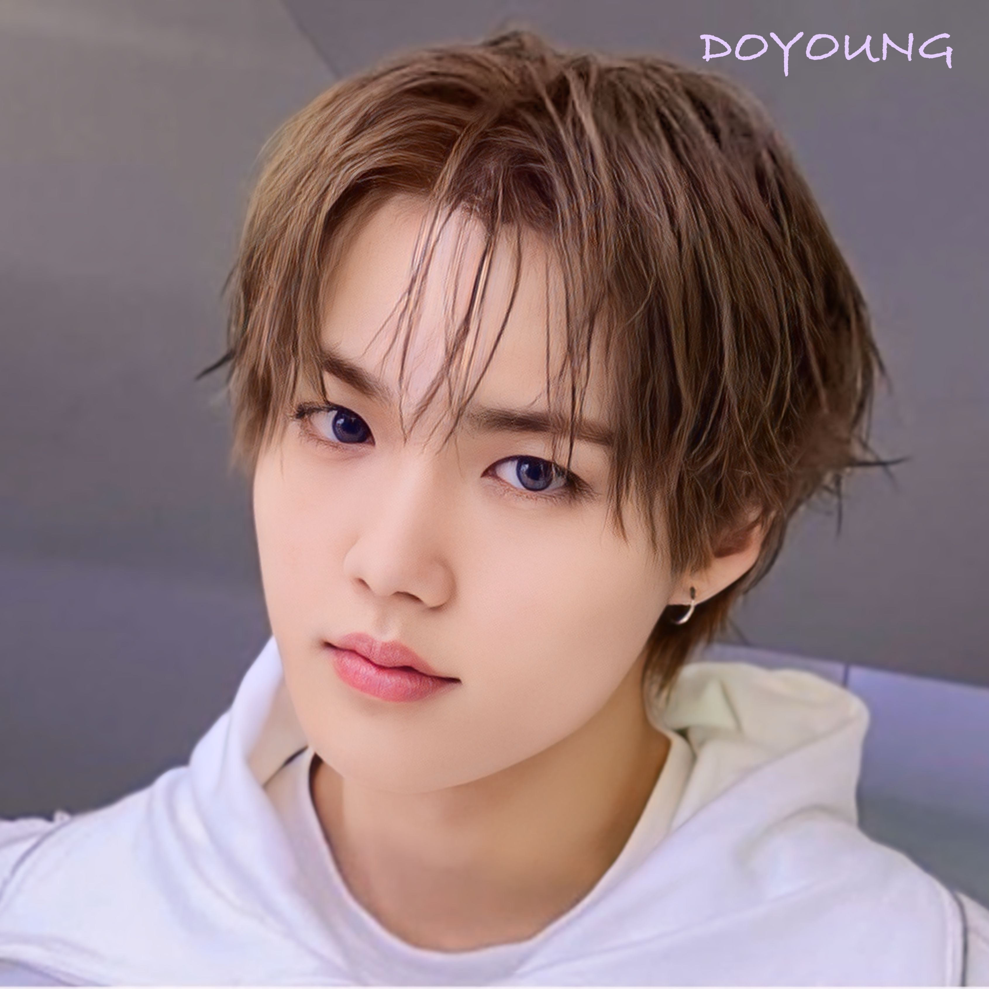 Recent activity shot of Doyoung (TREASURE)