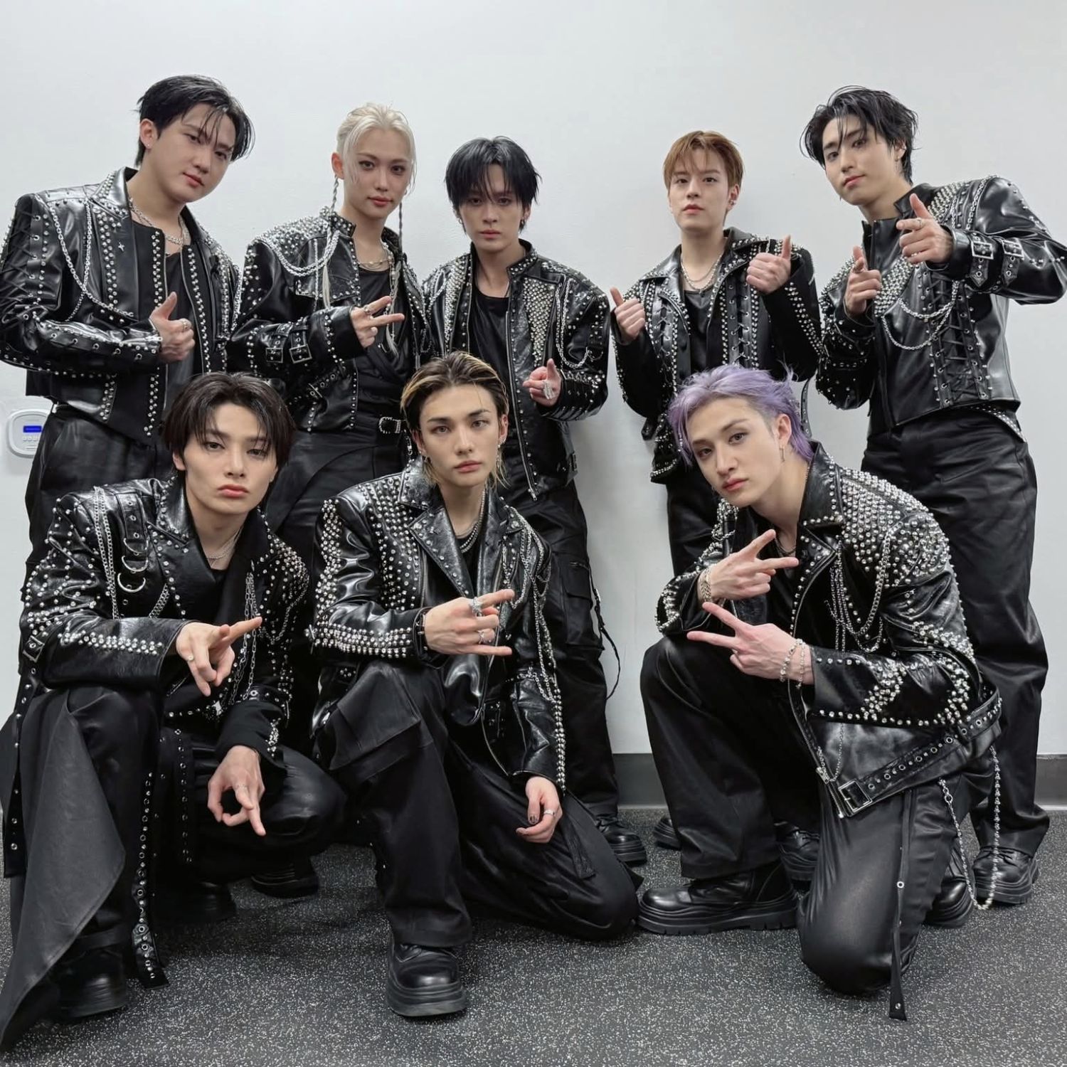 Behind-the-scenes cut of Stray Kids