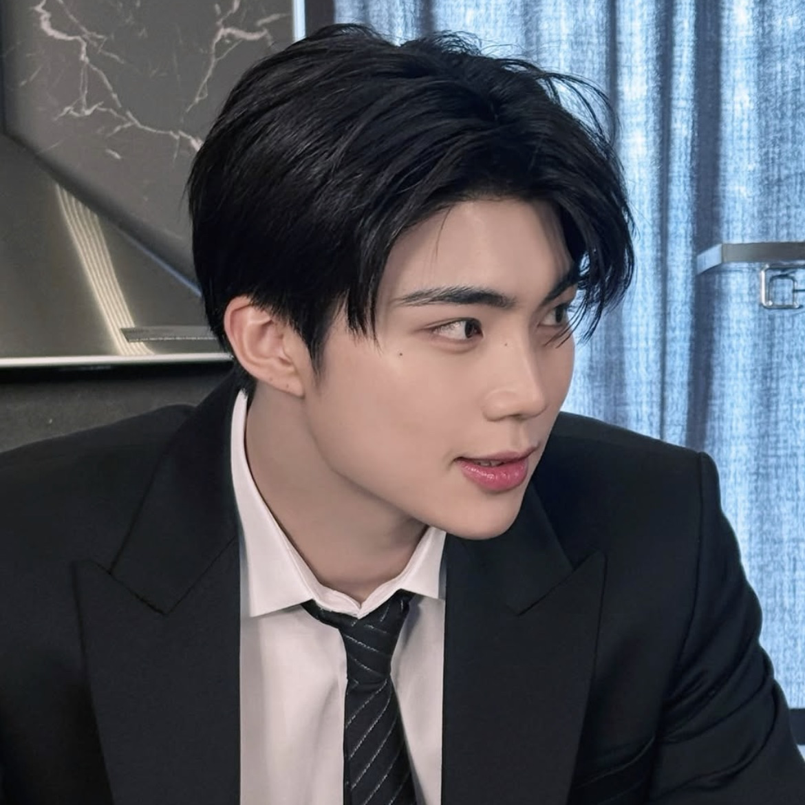 Recent activity shot of Park Gunwook (ZEROBASEONE)