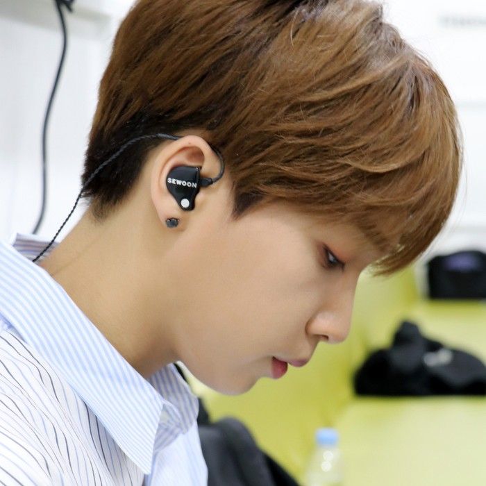 Behind-the-scenes cut of Jeong Sewoon