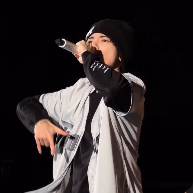 太顯 (TOMORROW X TOGETHER)的最新活動照片