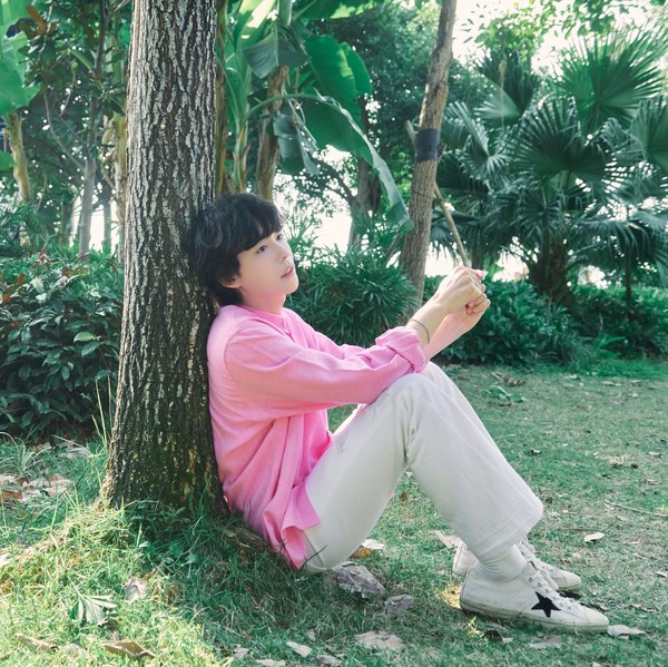 Signature photo of Jinwoo (WINNER) capturing their charm