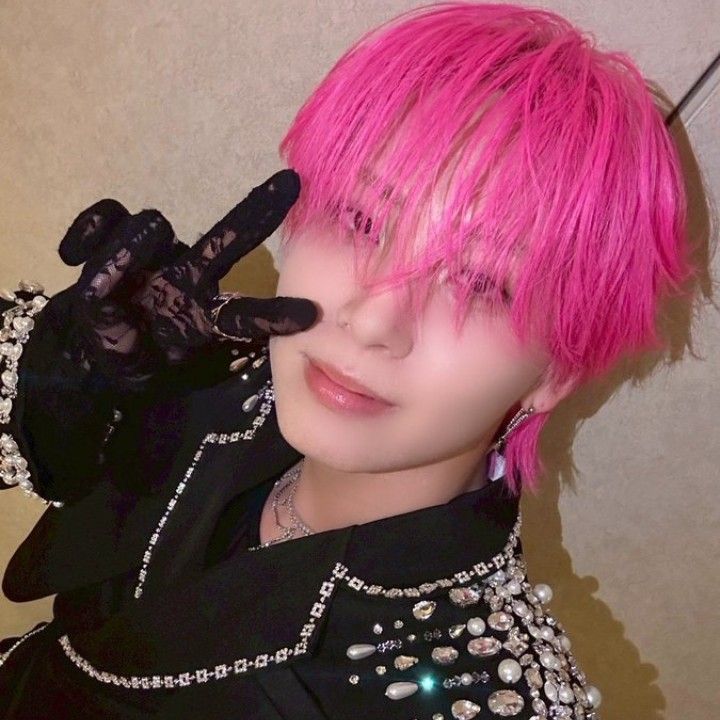 Recent activity shot of Kawashiri Ren (JO1)