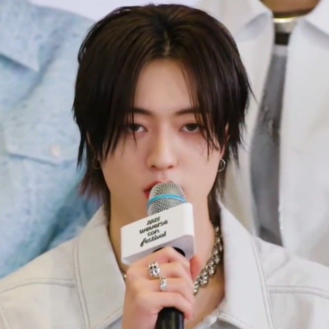 Recent activity shot of Haruto (TREASURE)