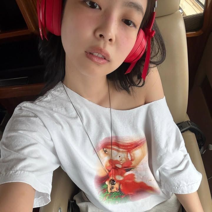 Jennie (BLACKPINK)粉丝拍下的瞬间