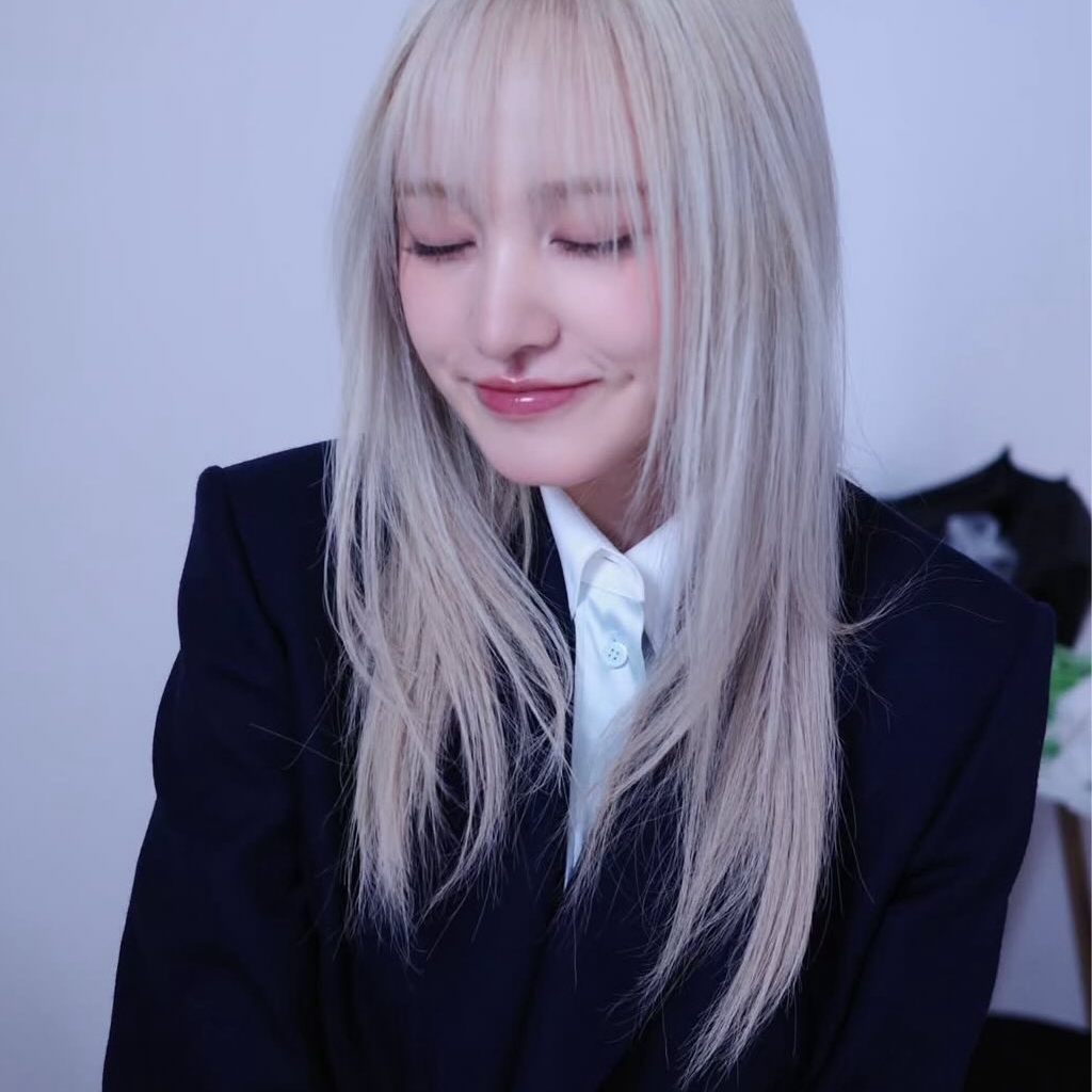 Potret di balik layar LIZ (IVE)