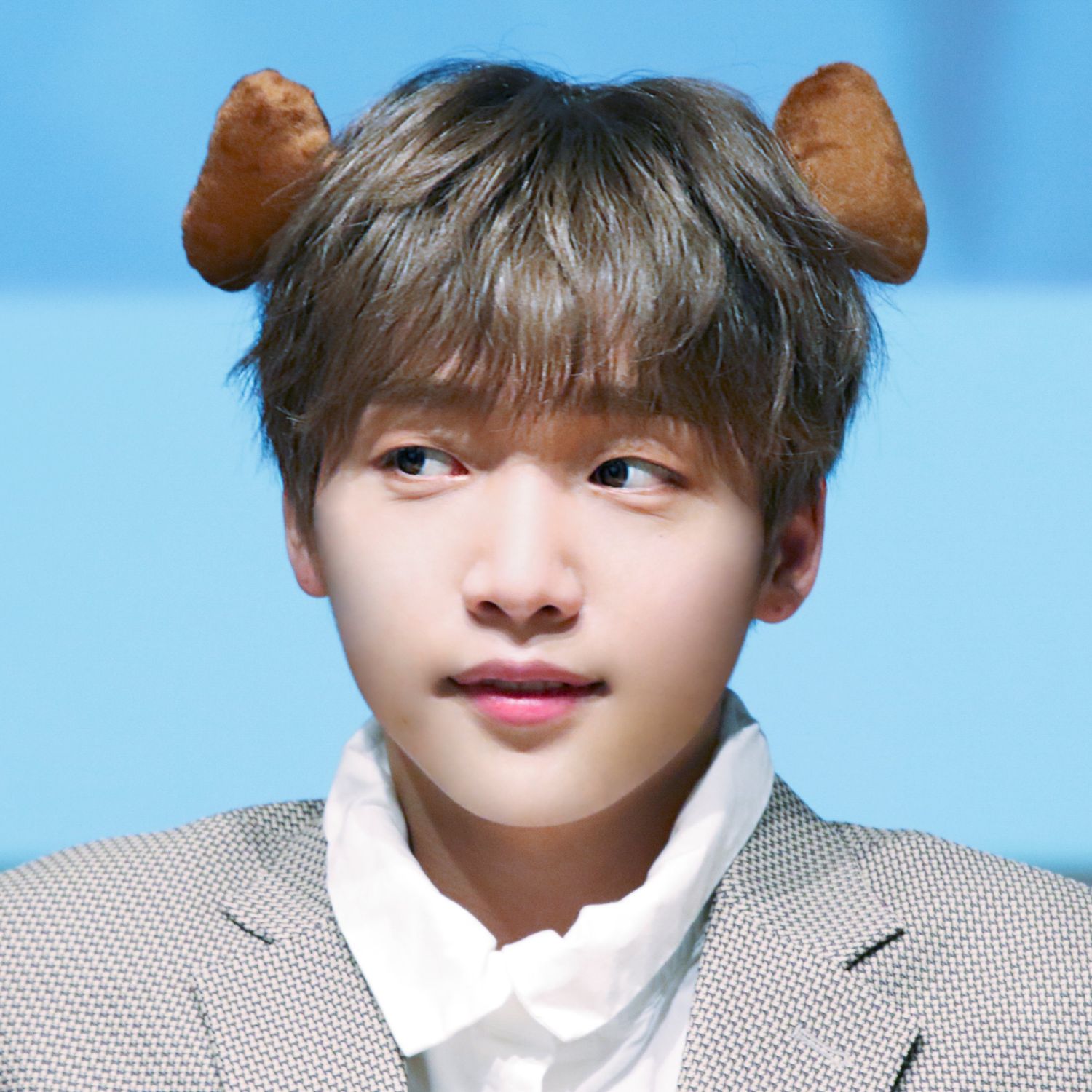 Recent activity shot of Jeong Sewoon