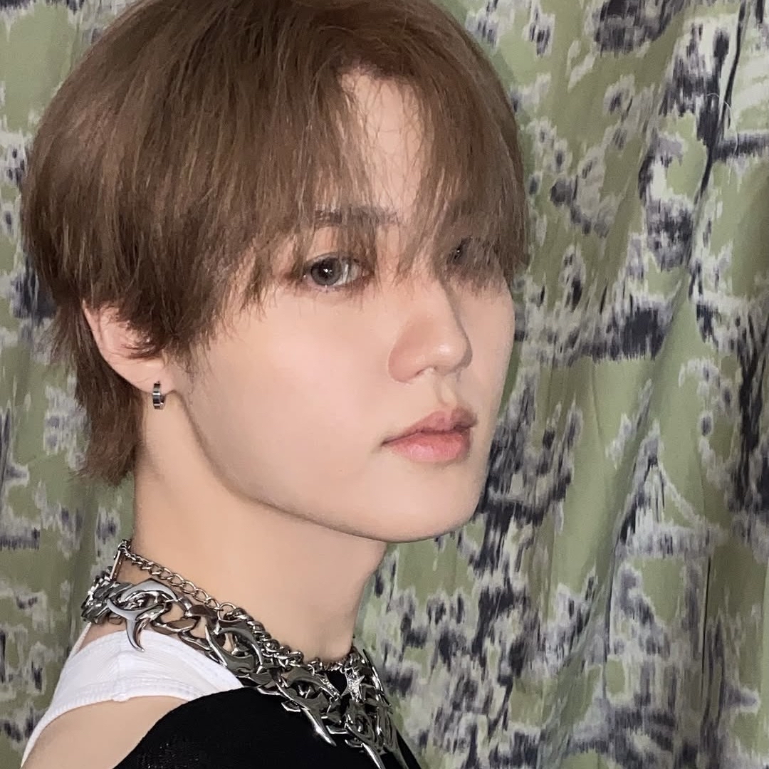 Latest photo of Doyoung (TREASURE)