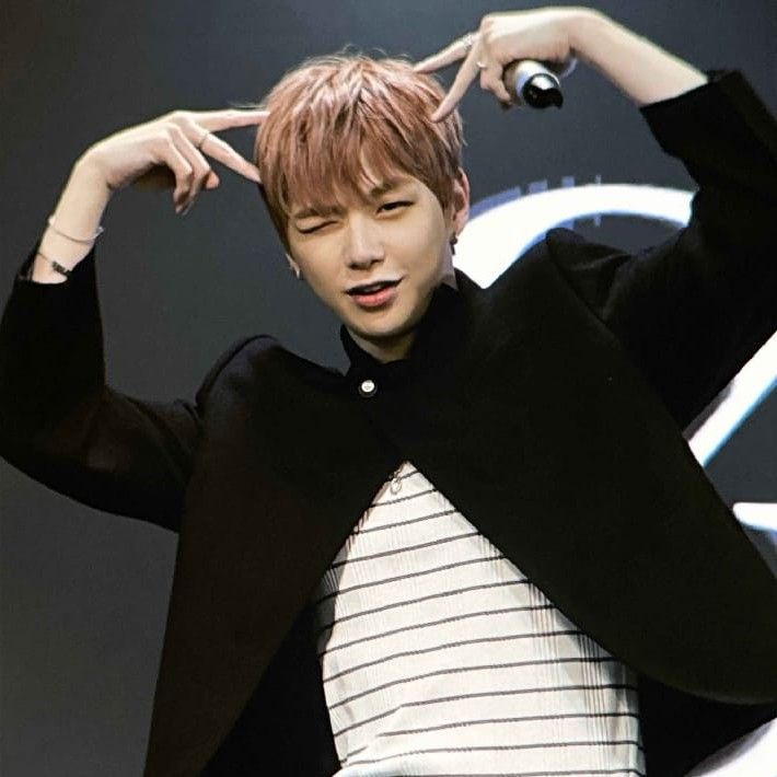 Behind-the-scenes cut of Kang Daniel
