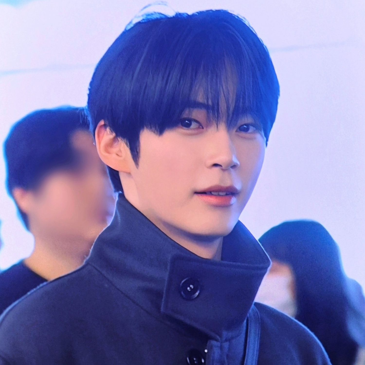 Potret di balik layar Sung Hanbin (ZEROBASEONE)