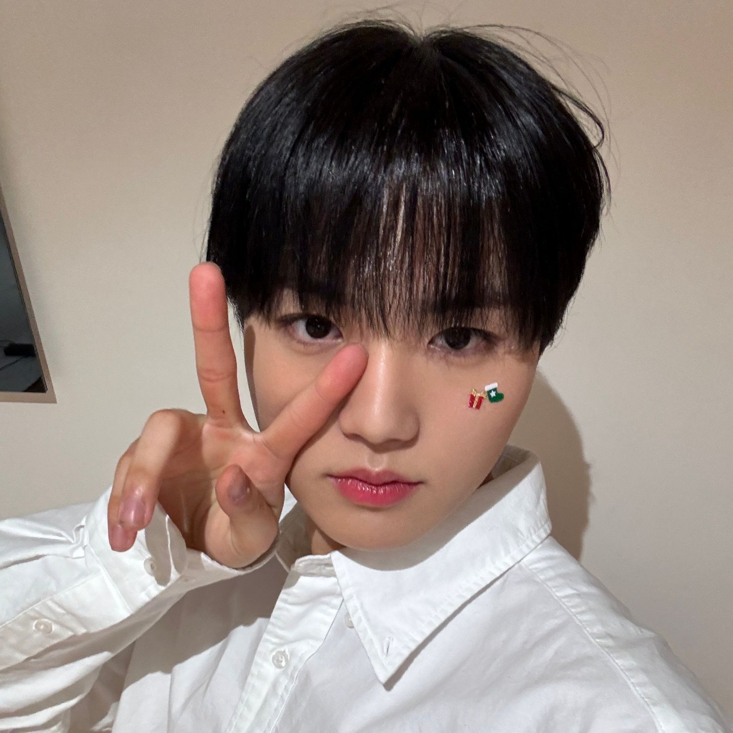 Recent activity shot of Doyoung (TREASURE)