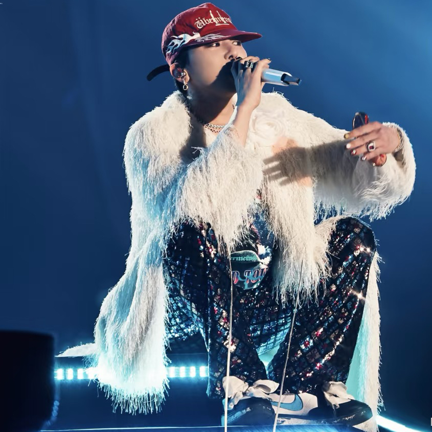 Recent activity shot of G-DRAGON (BIGBANG)