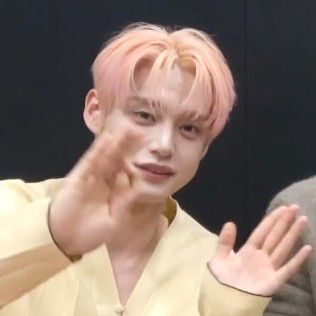 Latest photo of Kim Jiwoong (ZEROBASEONE)