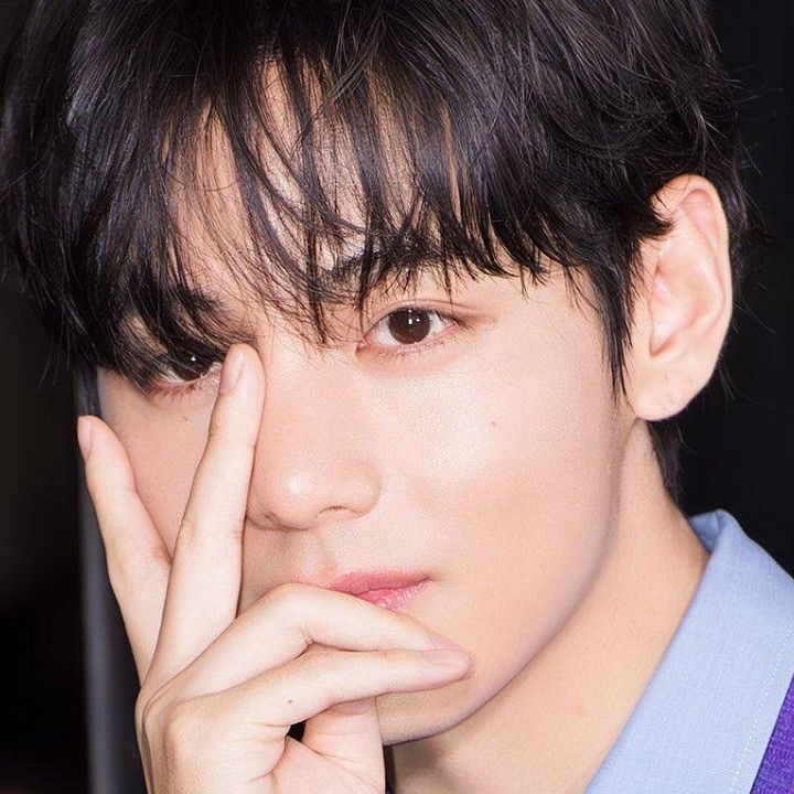 뷔 (방탄소년단)의 비하인드 컷