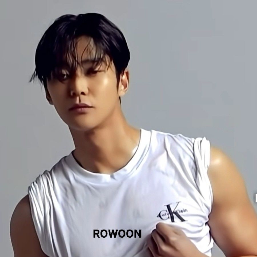 A moment captured by Rowoon's fan