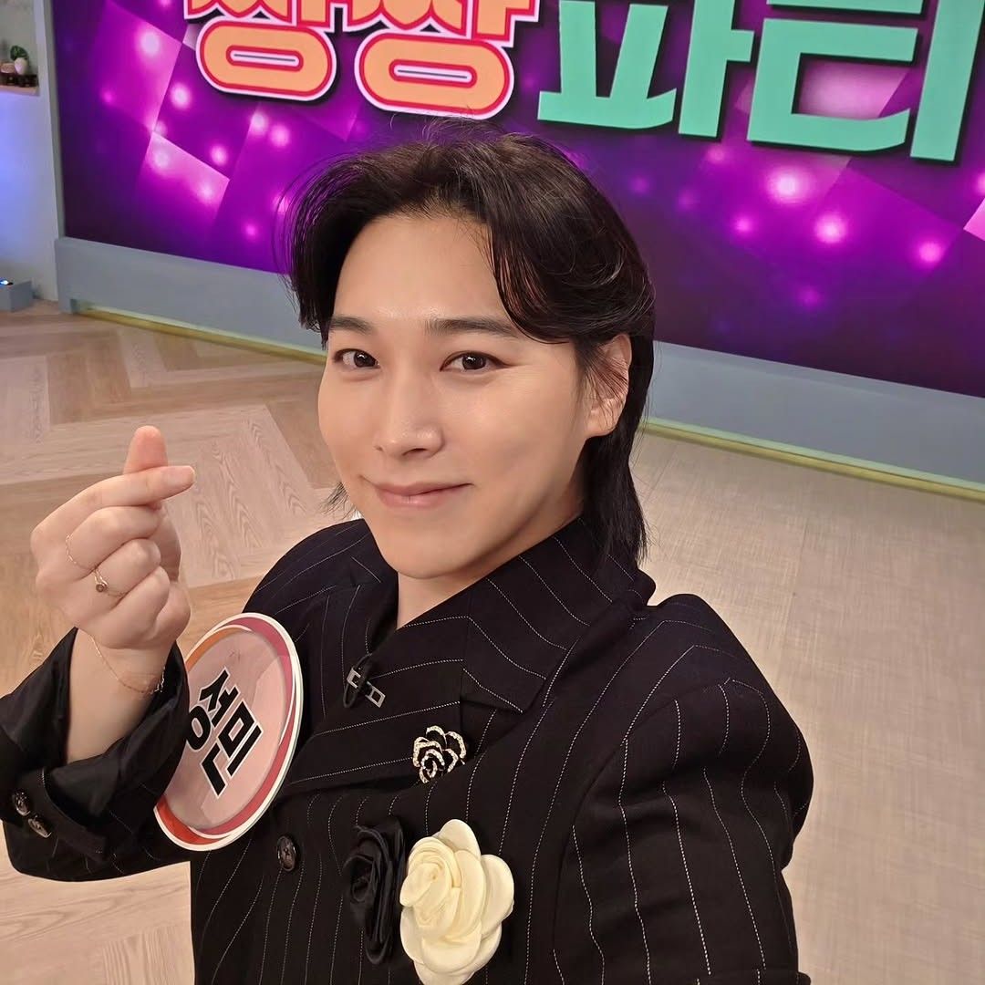 A moment captured by Sungmin (Super Junior)'s fan