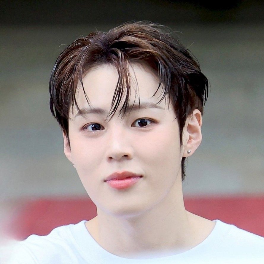 하성운의 최신 사진