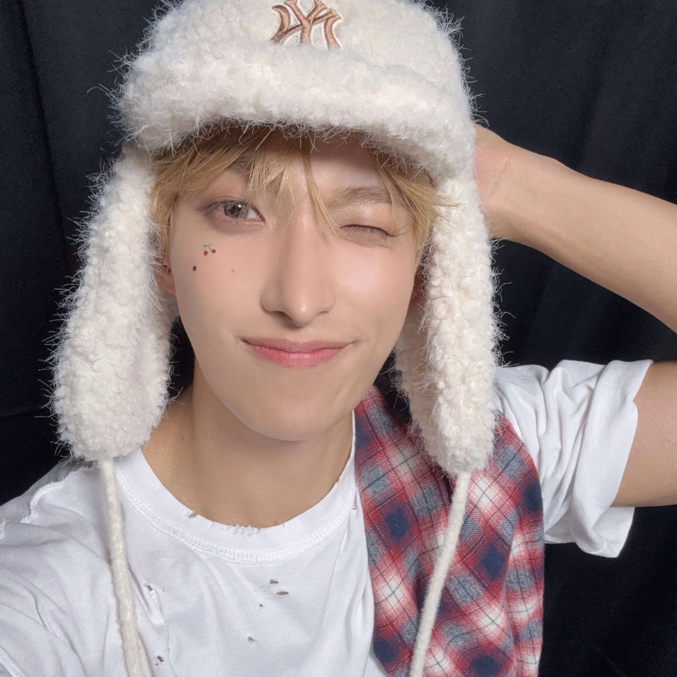 DK (SEVENTEEN)的最新照片