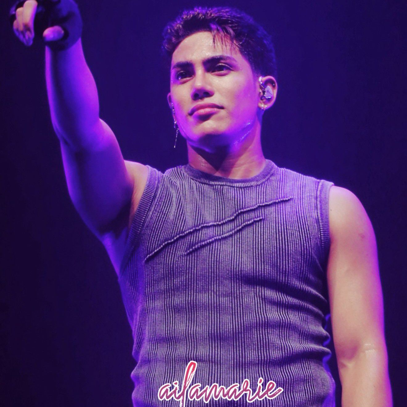 A moment captured by Stell (SB19)'s fan