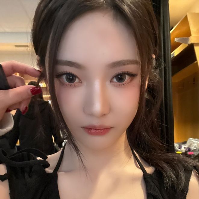 寧寧 (aespa)的最新照片