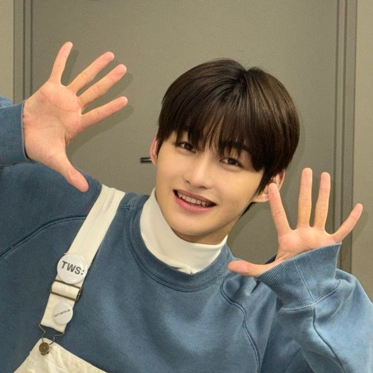 A moment captured by Jihoon (TWS)'s fan