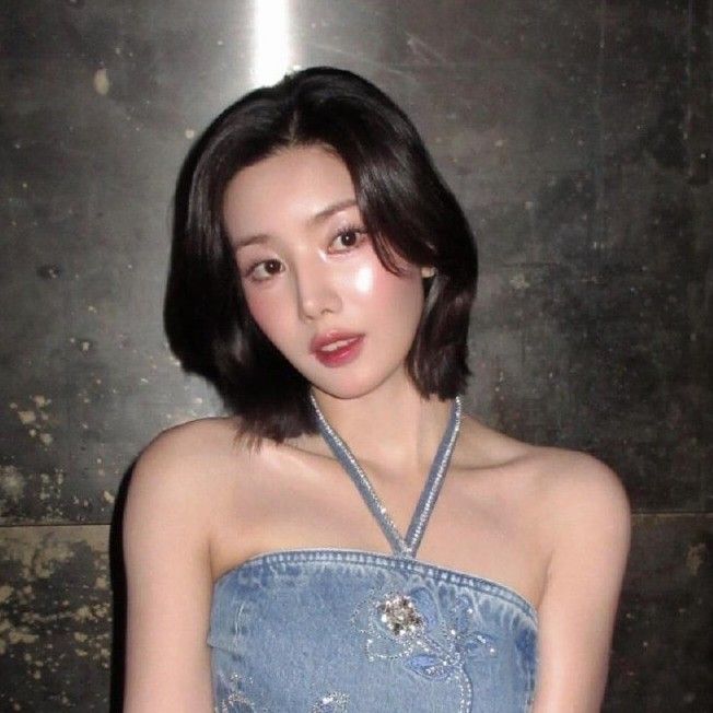 Behind-the-scenes cut of Kwon Eunbi