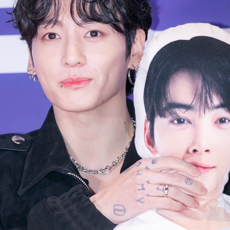 Recent activity shot of Eunwoo (ASTRO)