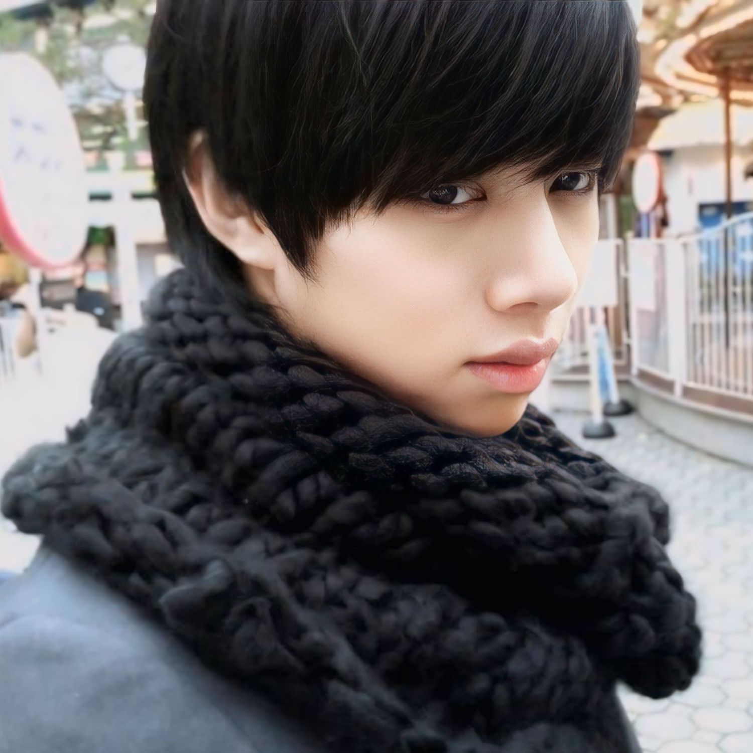 Behind-the-scenes cut of Heechul (Super Junior)