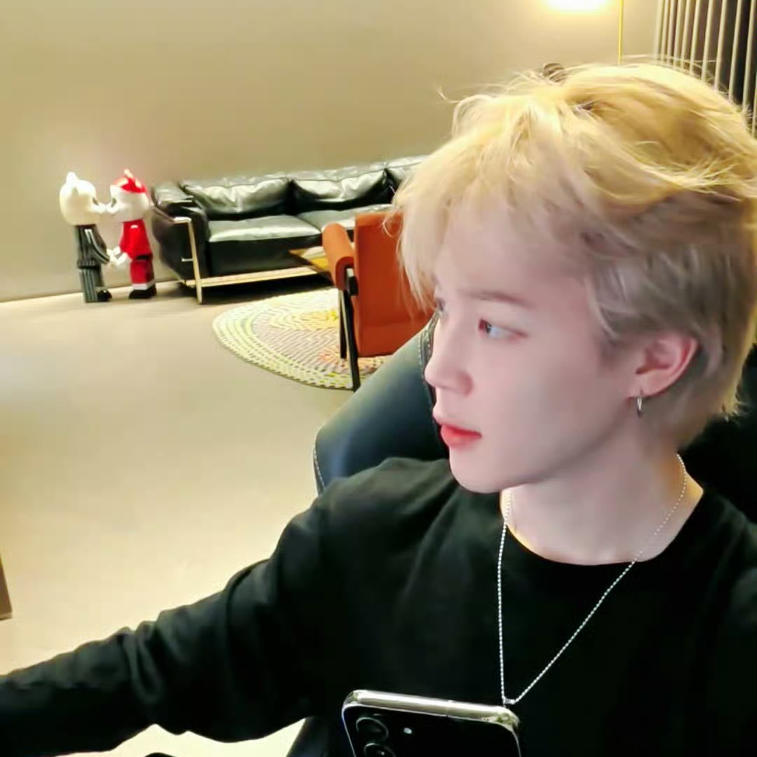 Foto terbaru Jimin (BTS)