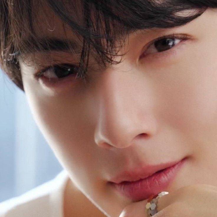 A moment captured by Eunwoo (ASTRO)'s fan