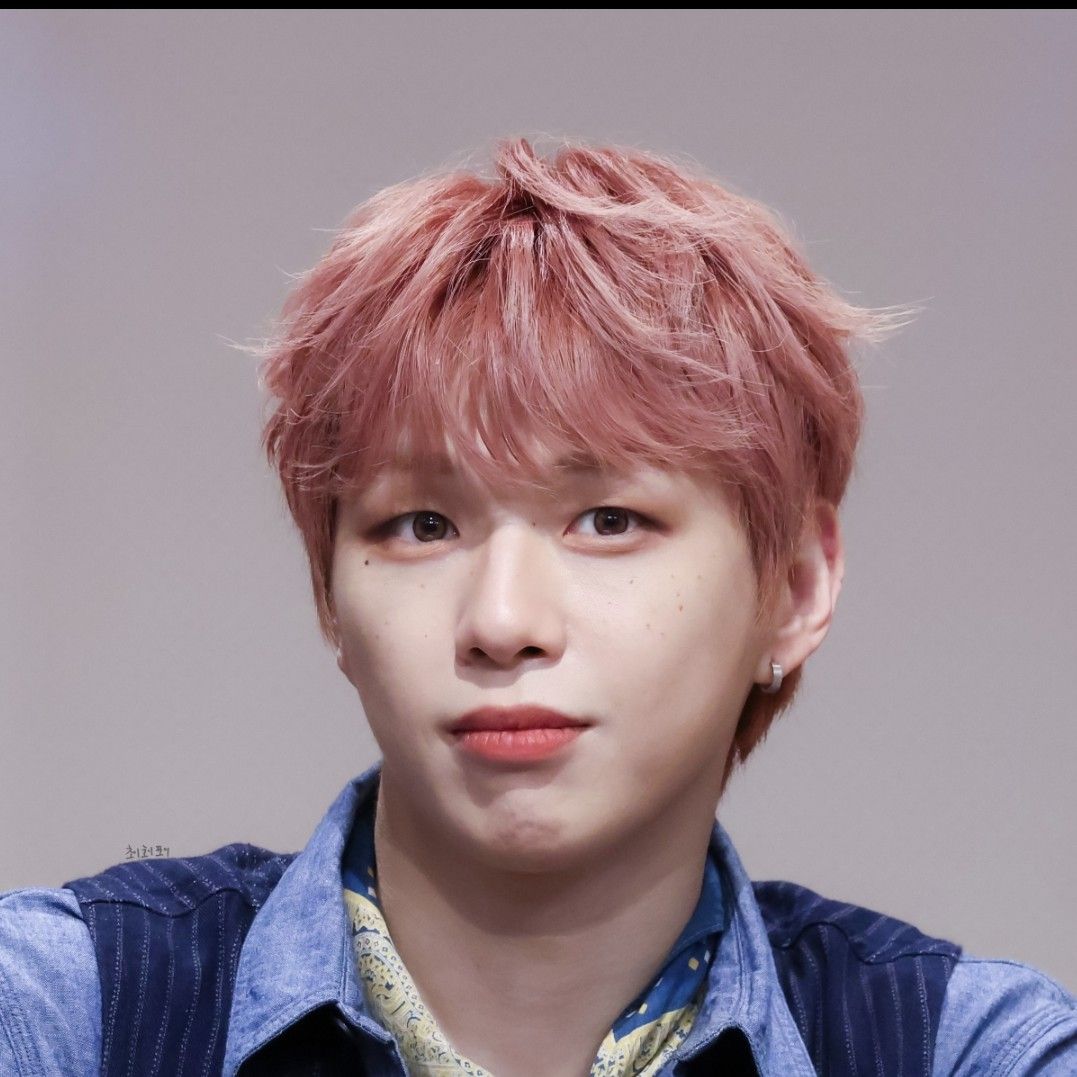 Latest photo of Kang Daniel