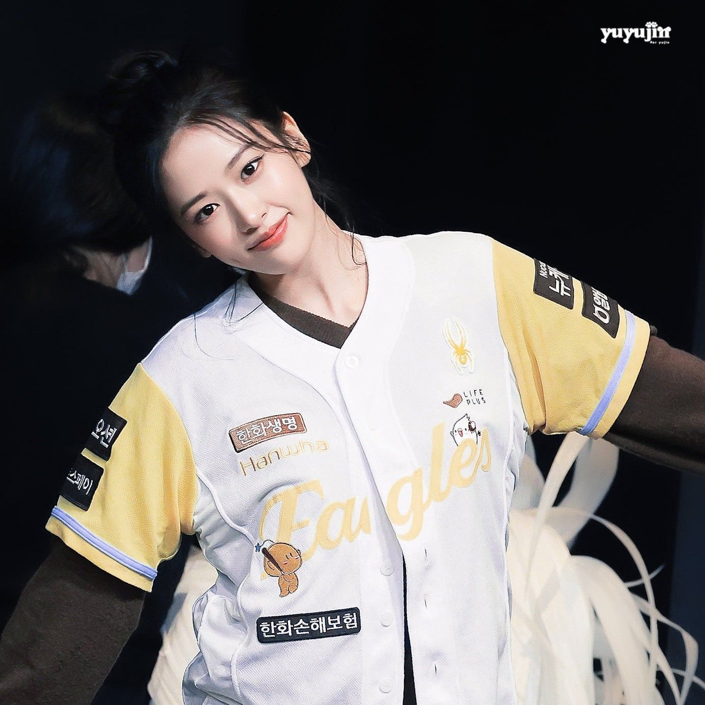 Behind-the-scenes cut of An Yujin (IVE)