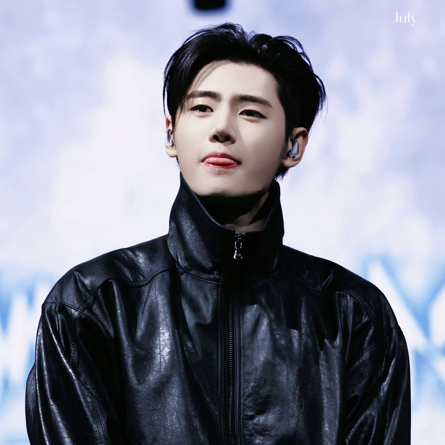 Behind-the-scenes cut of Sunghoon (ENHYPEN)