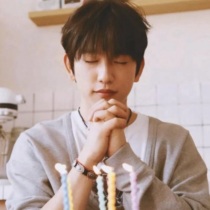 A moment captured by Jinyoung (GOT7)'s fan