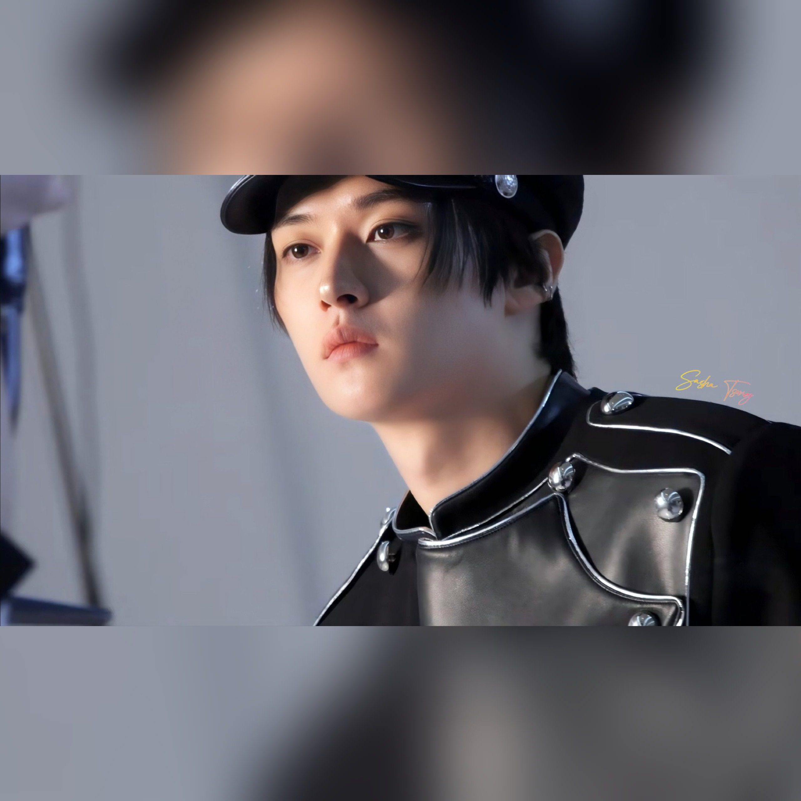 Latest photo of Lee Know (Stray Kids)
